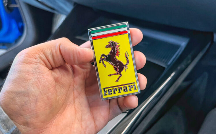  Ferrari oferece recompensa contra réplicas falsas